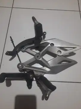 Footstep CBR 150R