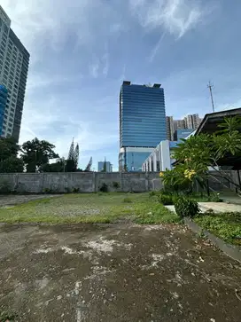 Dijual tanah jalan putri hijau medan