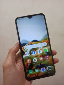 Vivo y12i 3/32 bekas