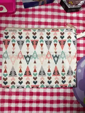 Pouch Makeup Motif
