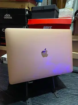 Macbook Air 2019 retina display 13”