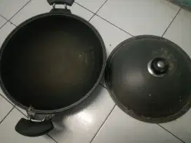 Kuali templon besar