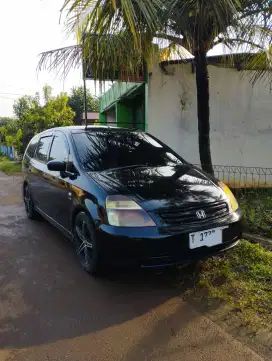 Honda stream 1.7 matic
