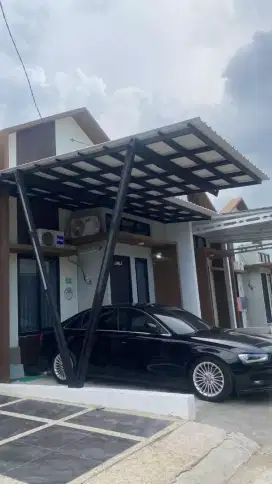 Kanopi baja ringan