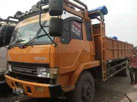 Hino fuso 220 ps tronton 4x2 bak besi losbak tahun 2011 dan 2010