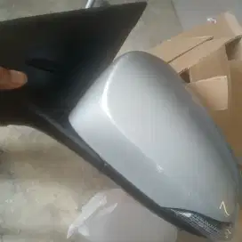 spion yaris lele kanan kiri