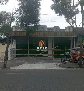 DIJUAL / DISEWAKAN MURAH – RUMAH + TOKO LOKASI STRATEGIS TAMANSISWA