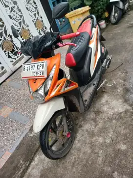 Honda Beat Fi 2014 ss lengkap mesin bagus plat Bekasi Kota,stater on