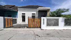 DIJUAL CEPAT BU RUMAH BESAR TANAH LUAS DI PRAMBANAN KLATEN