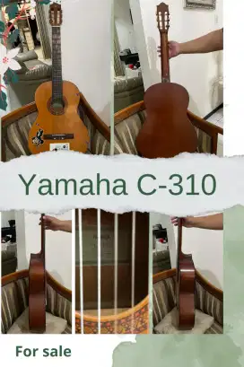 Gitar akustik Yamaha