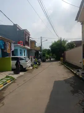 Rumah. Besar. Bgs.  Untuk. Bgn. 2. Rmh.  Renov