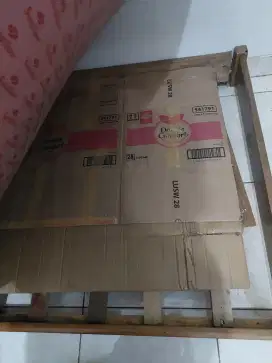 Dipan tempat tidur bekas