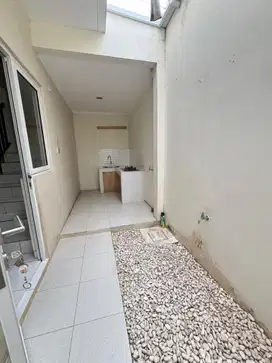 Disewakan Rumah Siap Huni di Dayana Summarecon