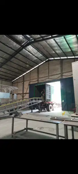 Dibutuhkan sales dan marketing