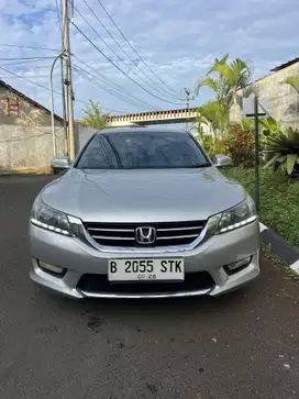 Honda accord vti 2013 terawat good condition