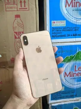 Iphone Xs Max 256gb fulset mulus 99% like new