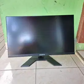 gygabyte gaming monitor  M27Q