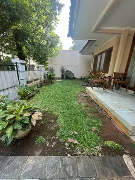 Disewa Rumah bagus asri murah di Pondok Indah,jakarta selatan