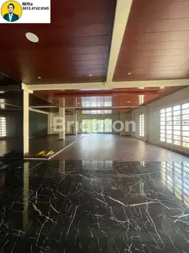 286. Sewa Ruko 3 Lantai Strategis di Gandaria Kebayoran Baru Jaksel