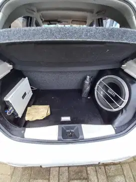 Nissan March 2011 Bensin