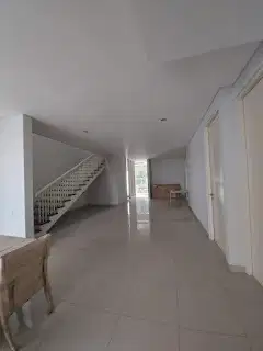 0625 - Disewakan Rumah 2 Lantai LB 350 m2 di Araya Tahap 2