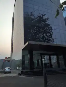 Dijual Gedung perkantoran di Jakarta Selatan