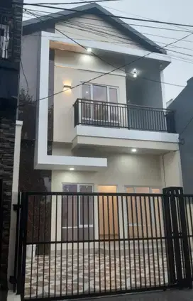 dijual rumah 2 lantai Citra raya cikupa tangerang