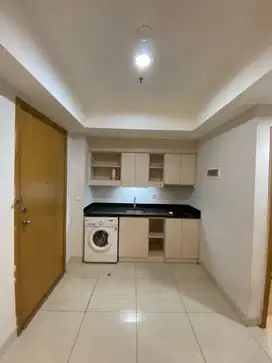 Disewakan Unit 2BR Unfurnished The Mansion View Pool
