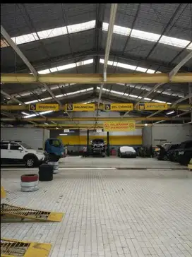 dijual bengkel mobil masih beroperasi  daerah karawaci