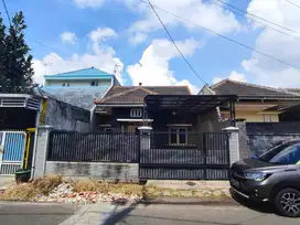 Turun Harga   Murah Strategis Area Titan Asri Sulfat Luas 200 m2