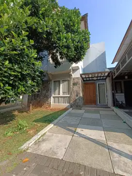 Harus segera terjual Rumah fully furnished siap huni di Avani Bsd