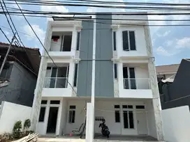 rumah mewah 2 lantai bisa 3 lantai di kepu jakarta pusat 1M-an