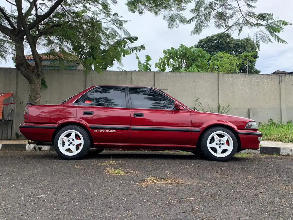 Toyota Corolla 1990 Bensin