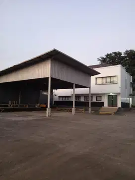 Kantor Workshop udah Shm di kp. Maruga Ciater masih nego