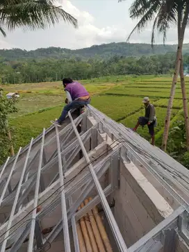 Baja Ringan Konstruksi Atap Yang Awet Cocok Utk Rumah Anda