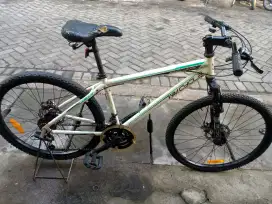 Sepeda MTB wimcycle UK 26 ,normal,siap pakai