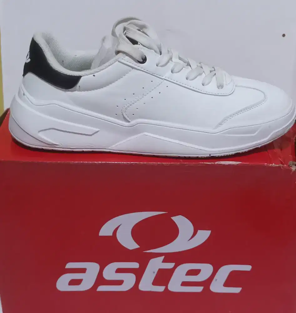 Sepatu ASTEC SIZE 42