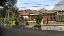Rumah Terawat Di Perumahan Elit Setiabudi