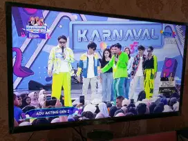 Tv Digital Samsung 32 inc Ada Dus nya blom pernah bongkar gress