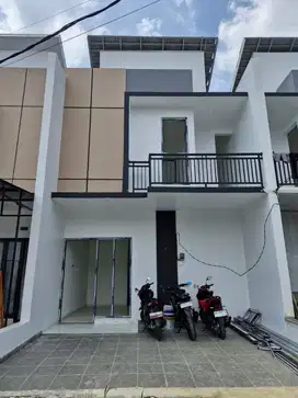 Rumah 2 lantai 3 kamar tidur siap pakai bebas banjir di pekayon