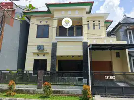 Rumah Tingkat Terawat di Tanah 156m2 di Puri Kota Cirebon