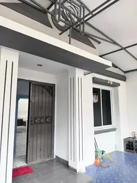DIJUAL RUMAH 2 LANTAI DI DAAN MOGOT BARU, JAKARTA BARAT