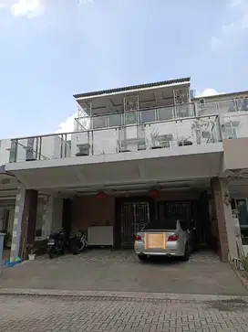 DIJUAL : Rumah Mewah 3 Lantai di Casa Jardin  Daan Mogot-Jakarta Barat