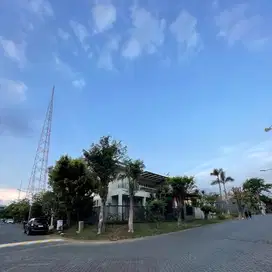 rumah hook 2 lantai mewah di pakuwon indah cluster villa valensia