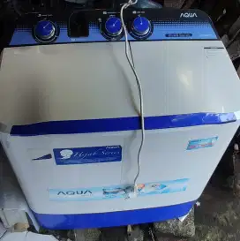 Mesin cuci aqua dua tabung mulus