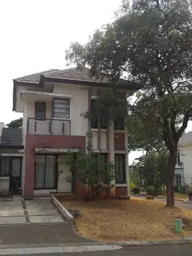 RUMAH HOEK 2 LANTAI DI DALAM CLUSTER LEGENDA WISATA CIBUBUR