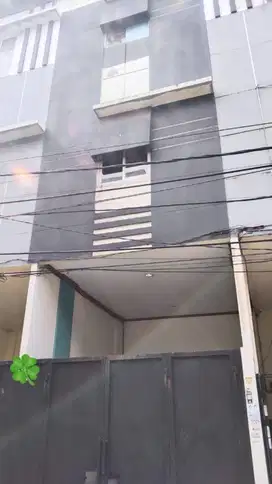 DIJUAL : Rumah 3 Lantai di Cengkareng Barat - Jakarta Barat