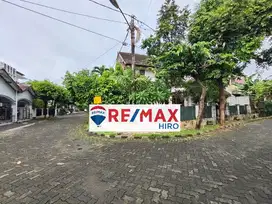 DIJUAL RUMAH HOOK 2 LANTAI DI KEMANG PRATAMA, BEKASI SELATAN
