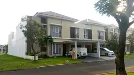 Rumah 2 Lantai di Cluster D,Bayan JGC,  Cakung , Jakarta Timur 