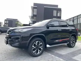 FORTUNER VRZ TRD 2019 KM 37rb FULL ORI TANGAN PERTAMA RAWATAN GRESS